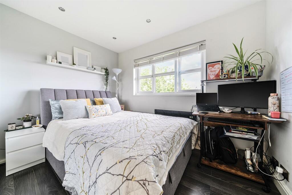 Bedroom.jpg