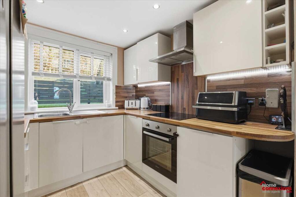 Kitchen (2)