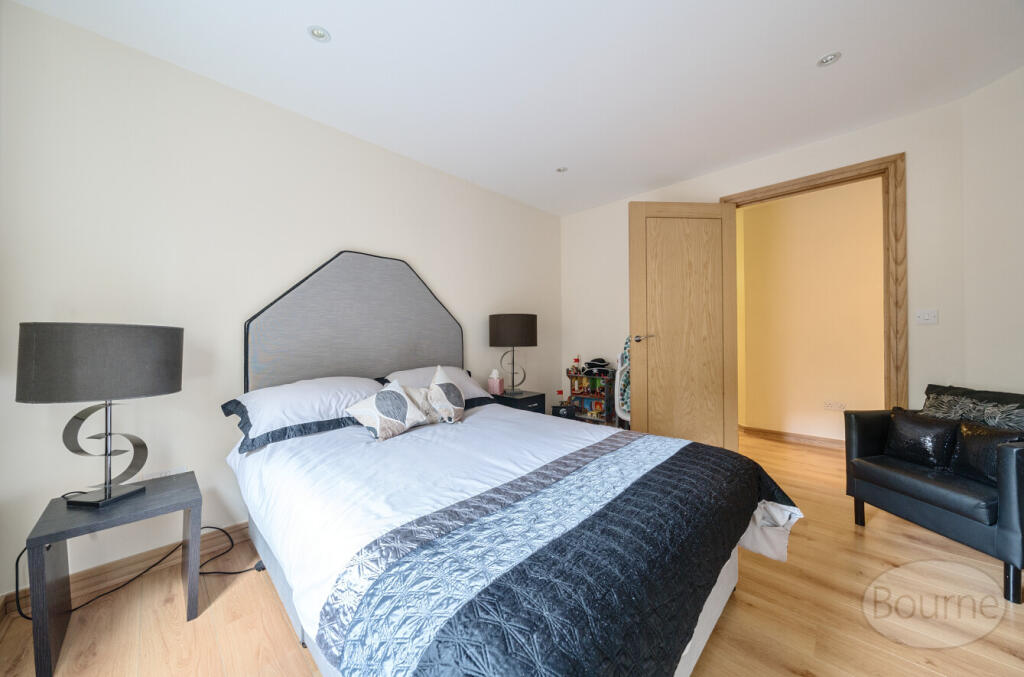 897288e3-e0ea-473...