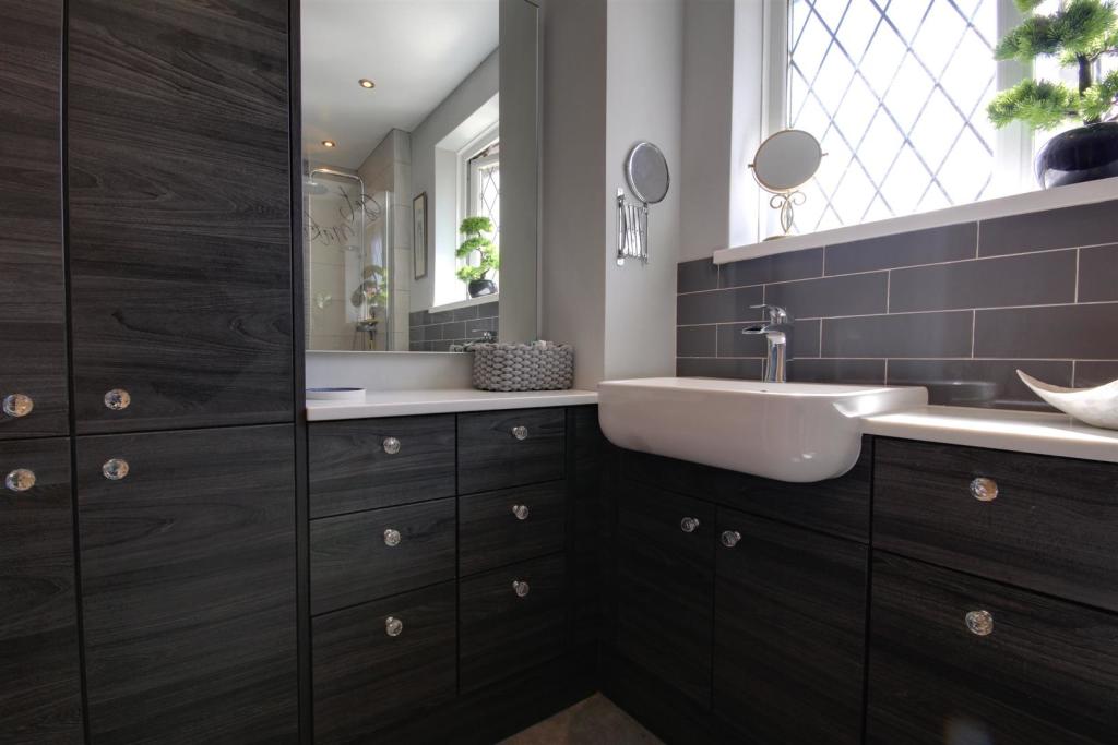 Superb Shower Room
