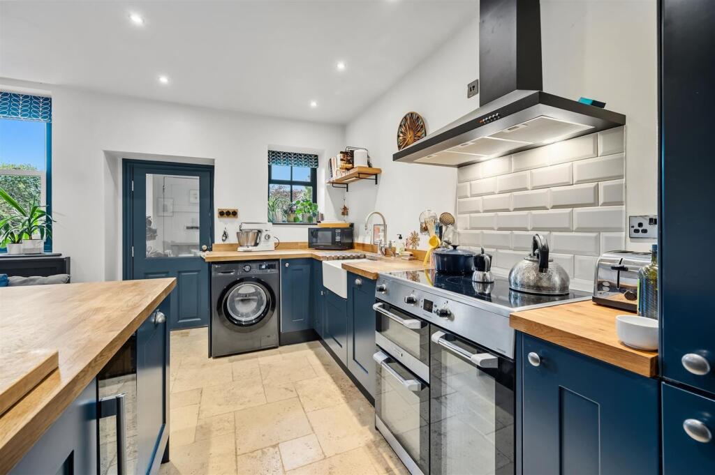 Saxton Mee 11 Hope Road 0051.jpg