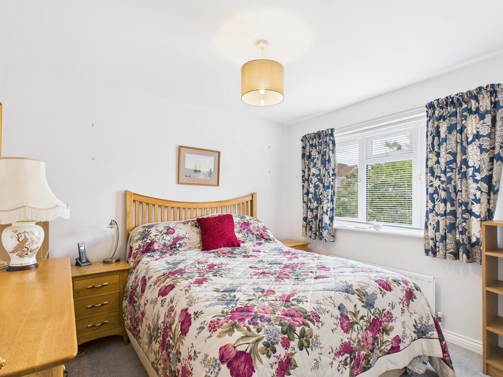 CAM03582G0-PR0136...