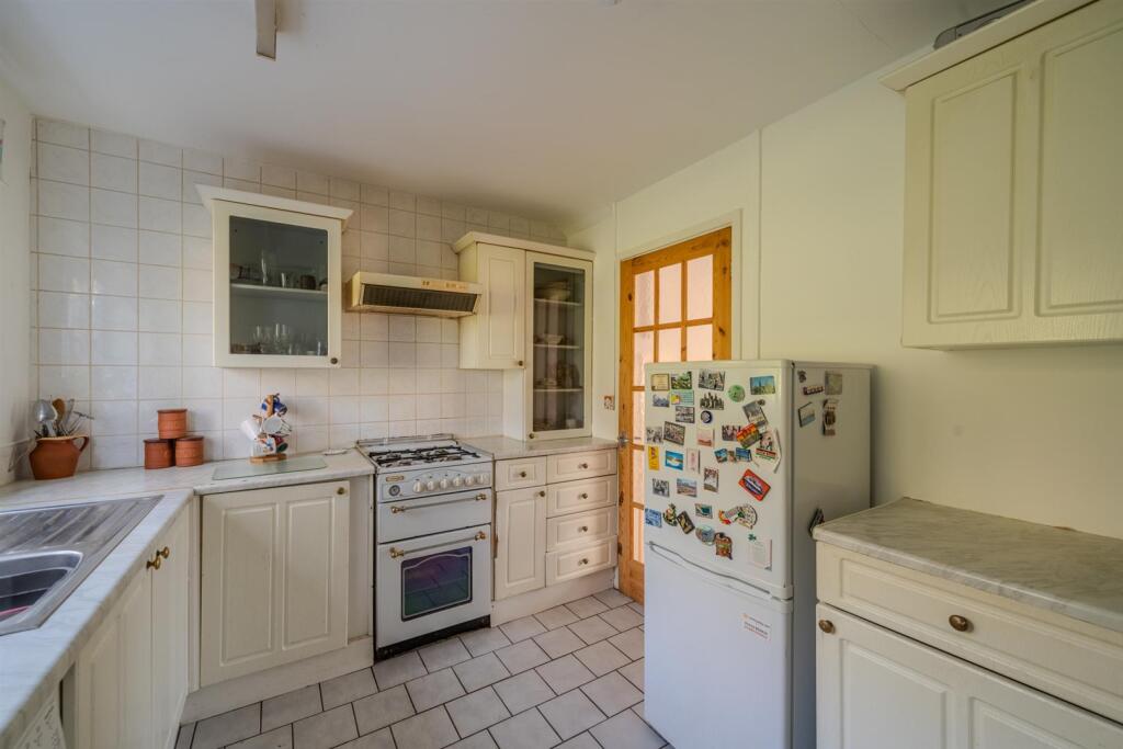 22 Garw Wood Drive-7.jpg