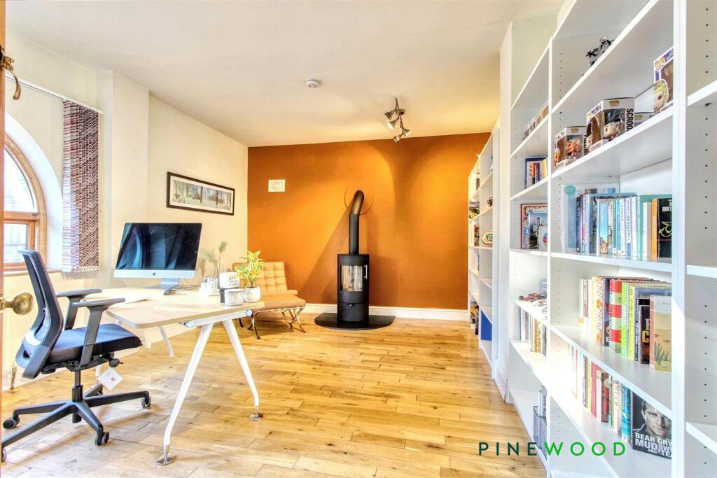 STUDY/MULTI USE ROOM/BEDROOM FIVE