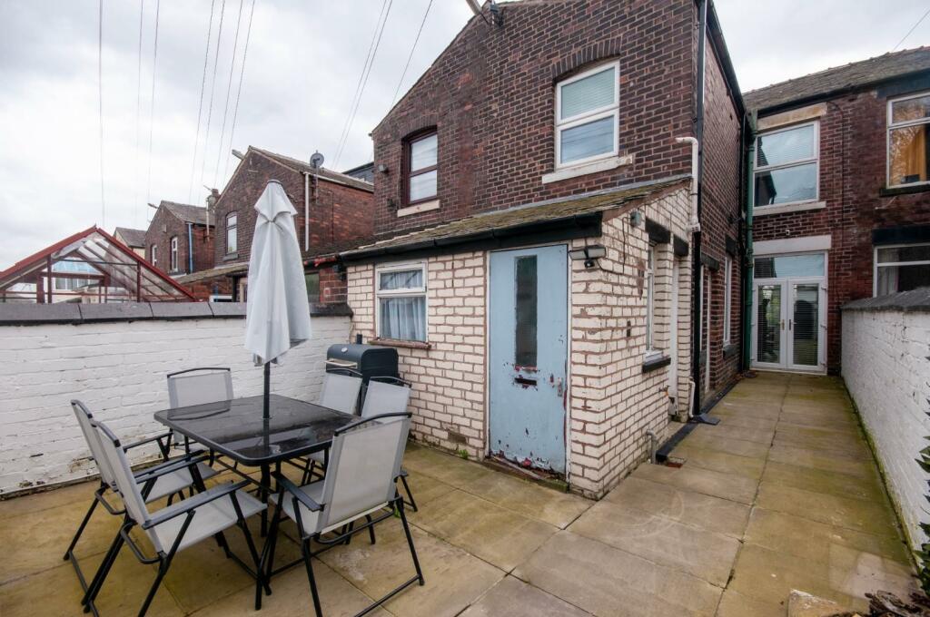 Outside - Rear Patio Garden