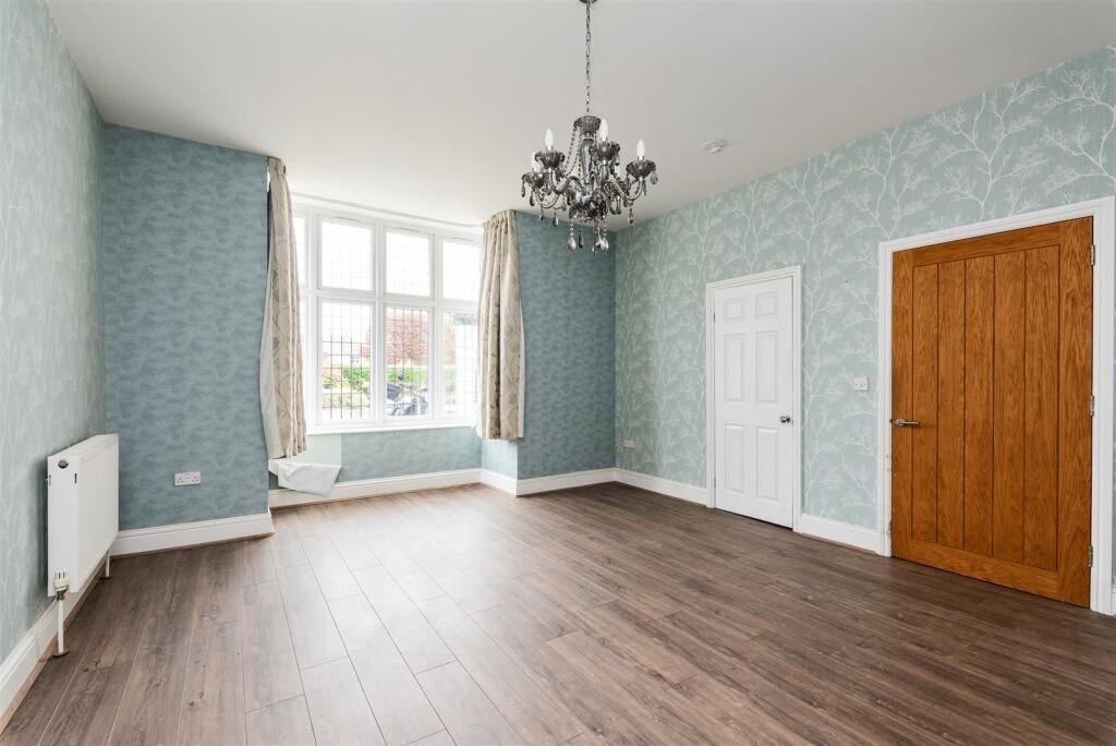 Dining Room.jpg