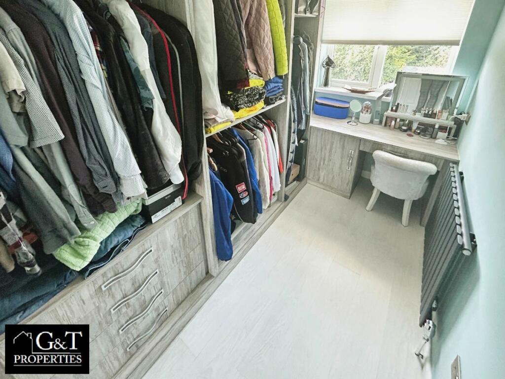 BEDROOM 3/WALK IN WARDROBE