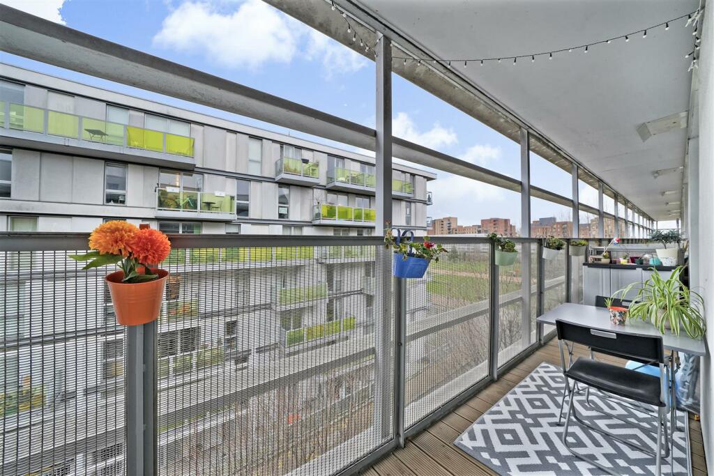 Balcony.JPG
