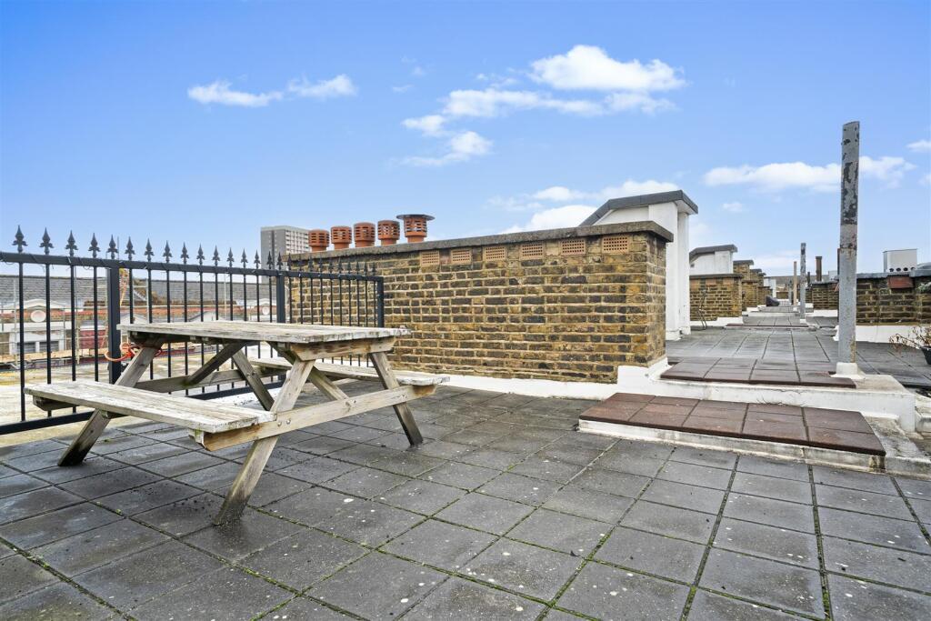 Communal Roof Terrace