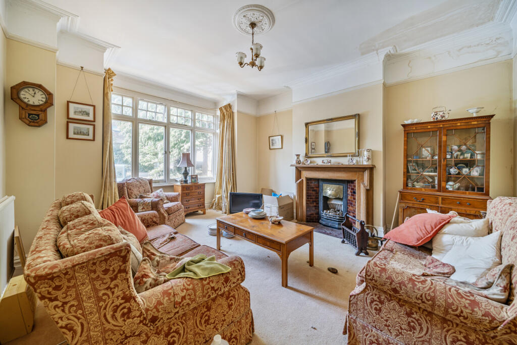 1319187-11-686d45...