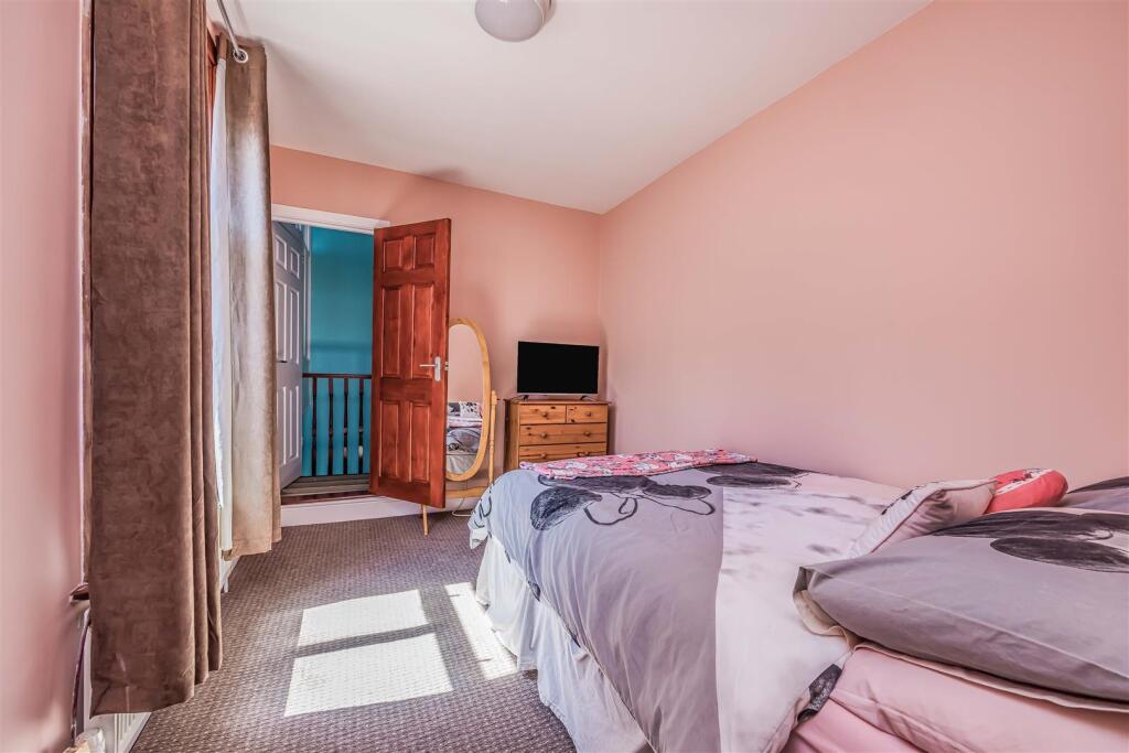 52 Whitworth Road, Fratton-Small-PorticoMarketing-