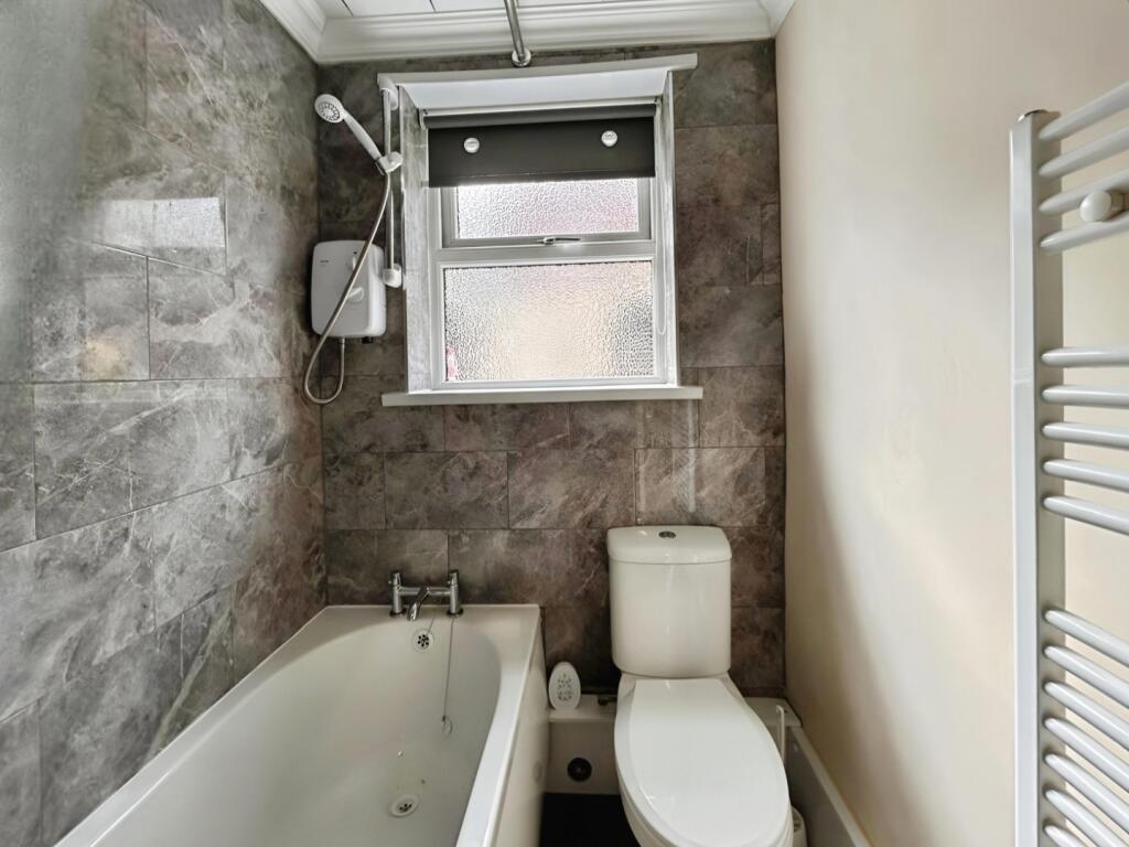 pbox-bathroom-316770.jpg