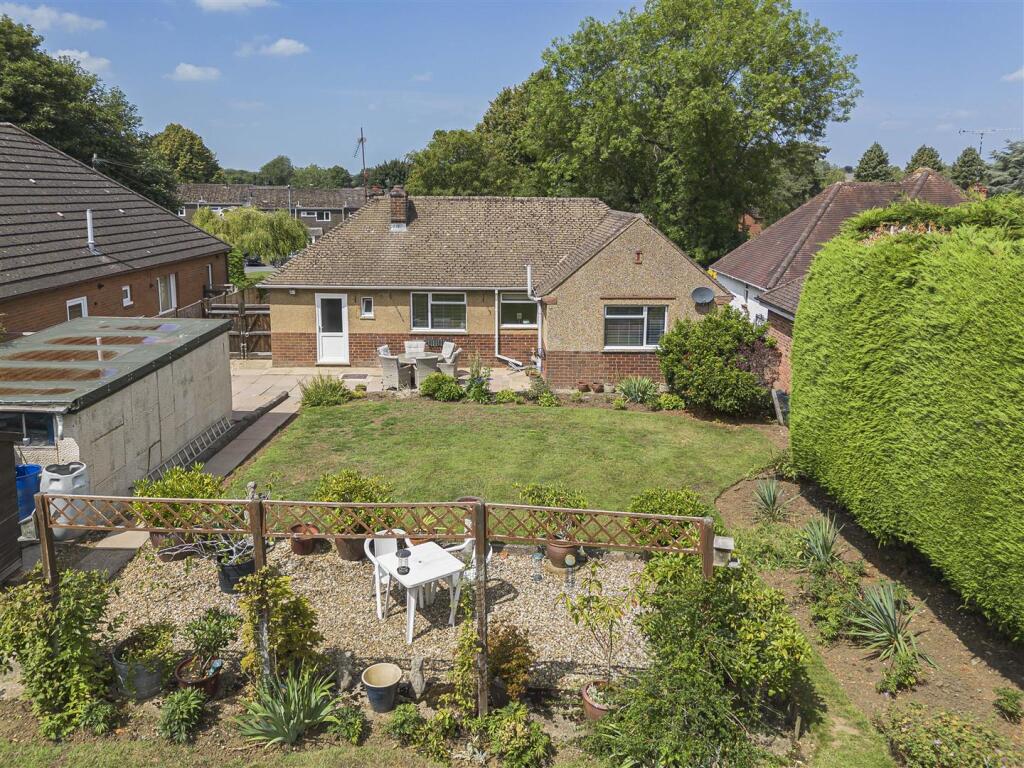 The Gables, Badby Road West