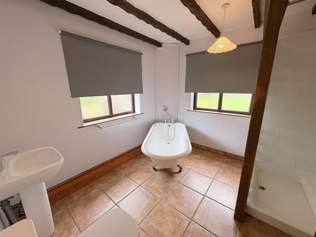 Family Bathroom/WC