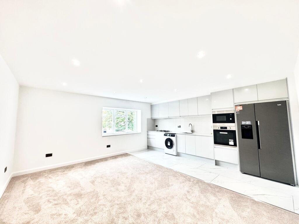 Open Plan Living / Dining