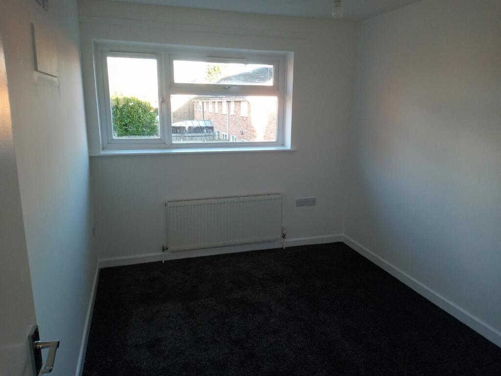 4. bed1.jpg