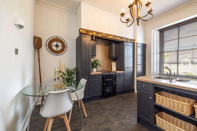 Breakfasting Kitchen