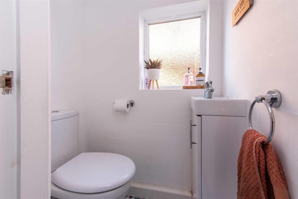 37 abingdon drive-low-17.jpg
