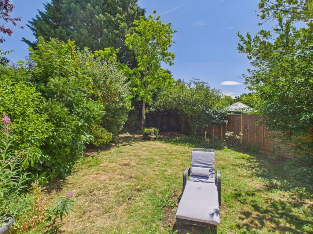 CAM04922G0-PR0047-STILL012