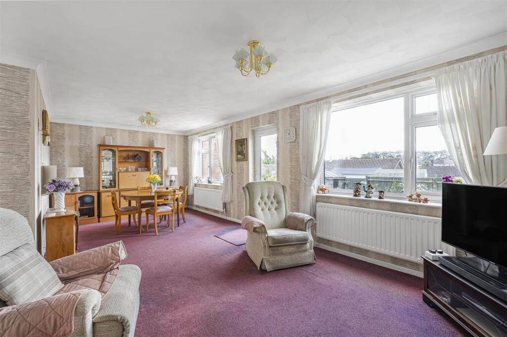 Living/Dining Room