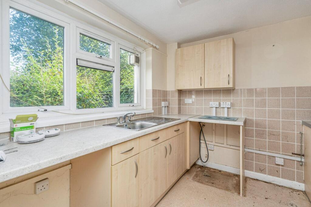 101 Aysgarth, Bracknell, Berkshire, RG12 8SF