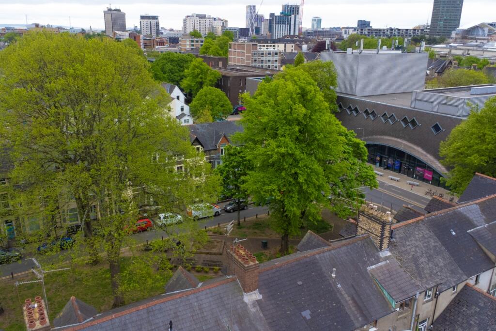 llanbleddian gardens from above diagonally