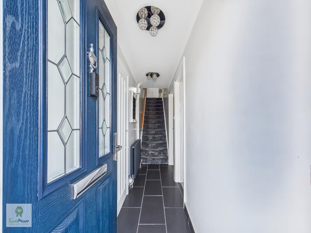 CAM02308G0-PR0189-STILL047-2