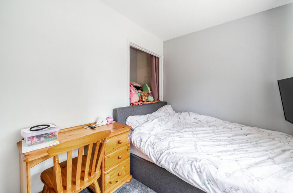 1328420-3-6899d2a3169ea