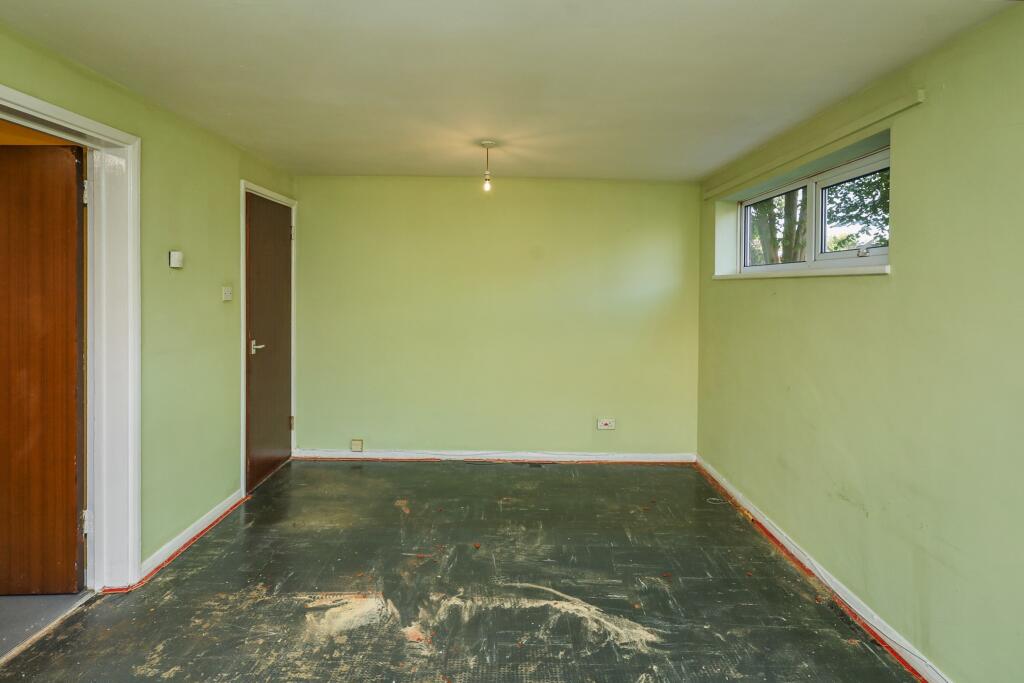 6 Bridge Court, Hillside Road, Harpenden, Hertfordshire, AL5 4DH