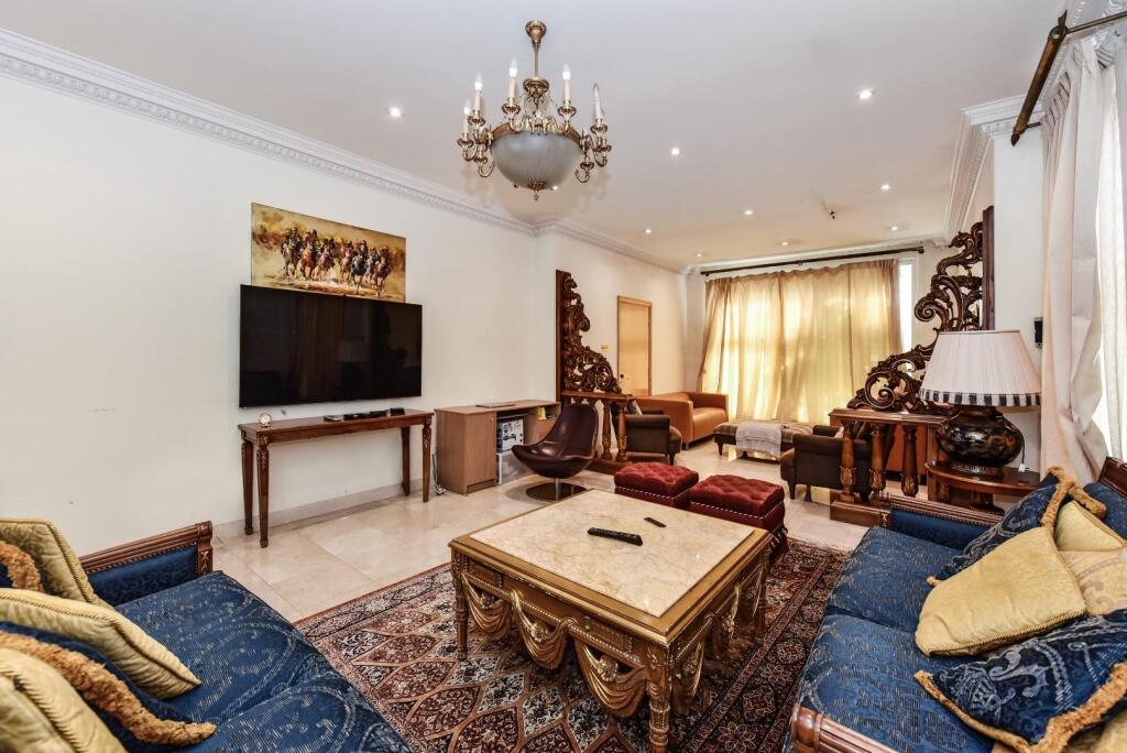 Beachcroft 18r Manor House Drive (12).JPG