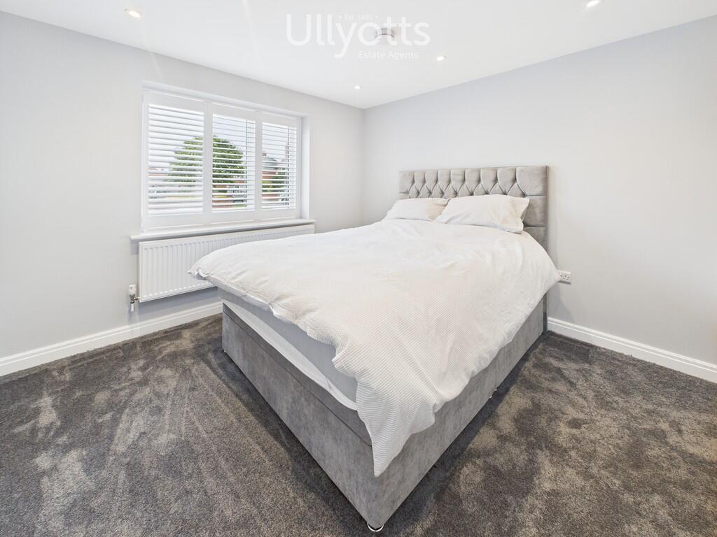 Downstairs Bedroo...