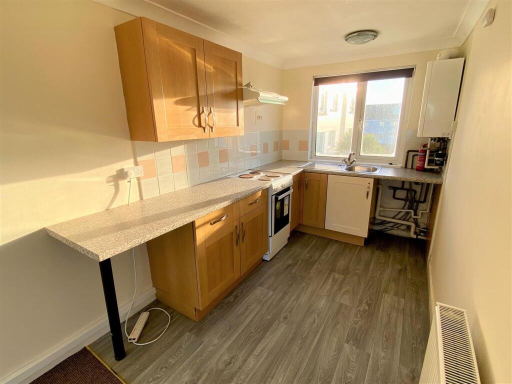 12 Coastline Court Kitchen