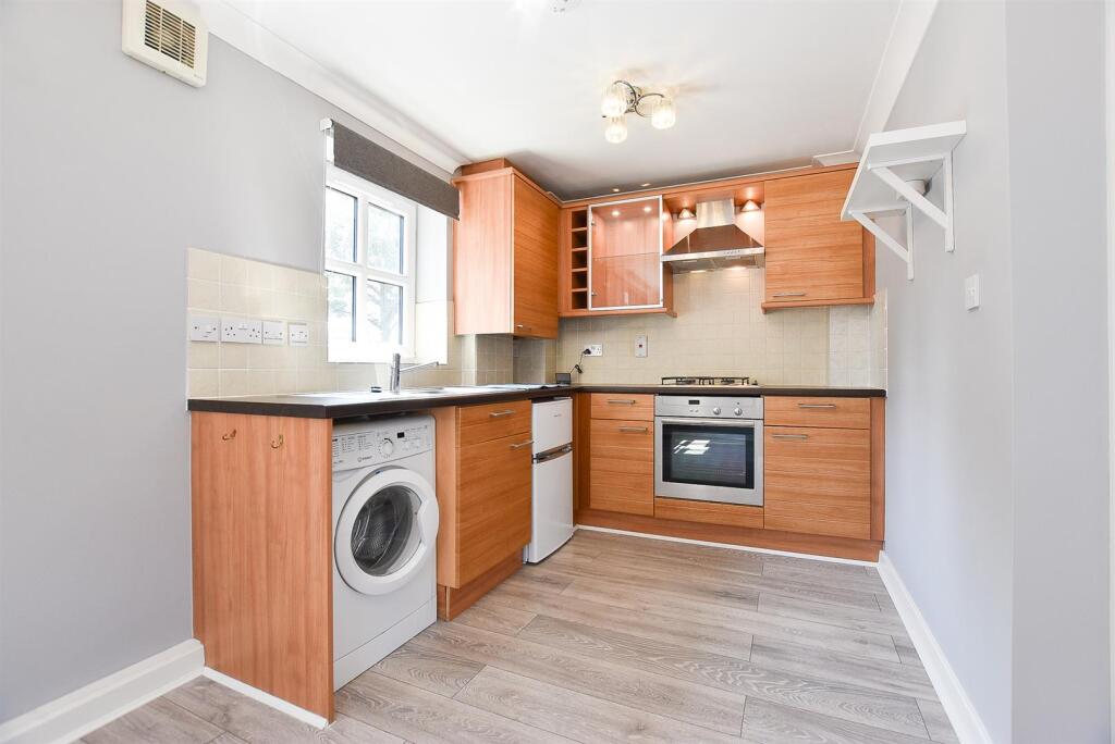 Kitchen Area.jpg