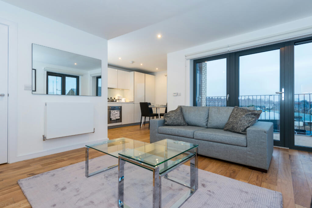 Kitchen /Living Area