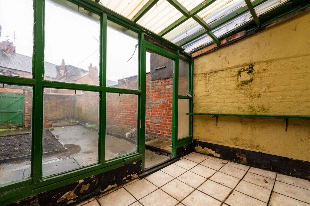 11 Gladstone Road...