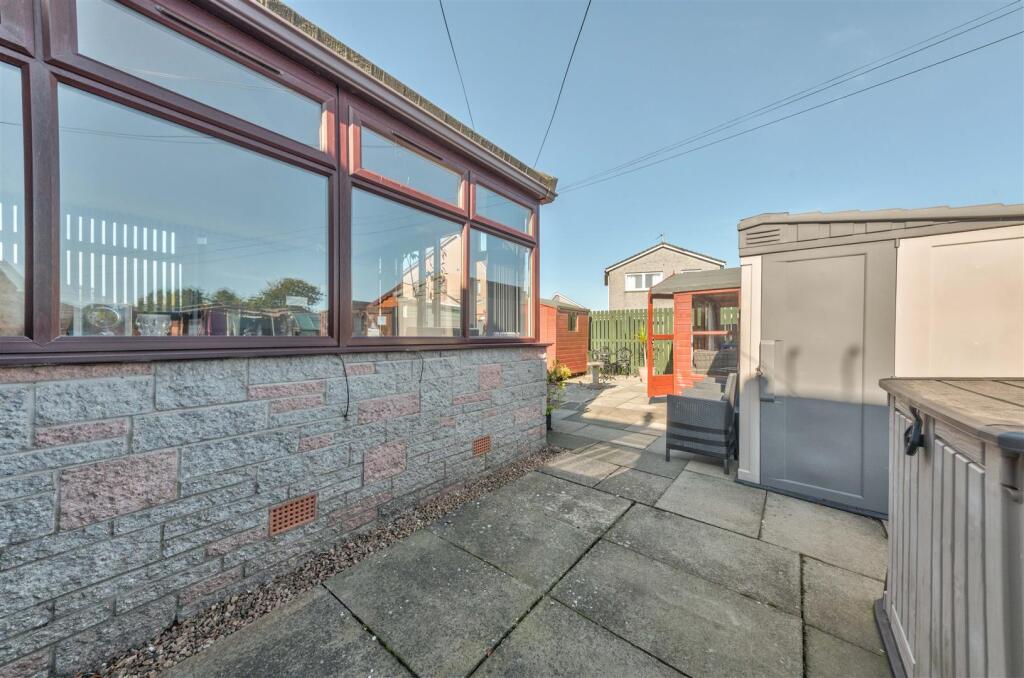 14 Lowson Avenue Carnoustie-16.JPG