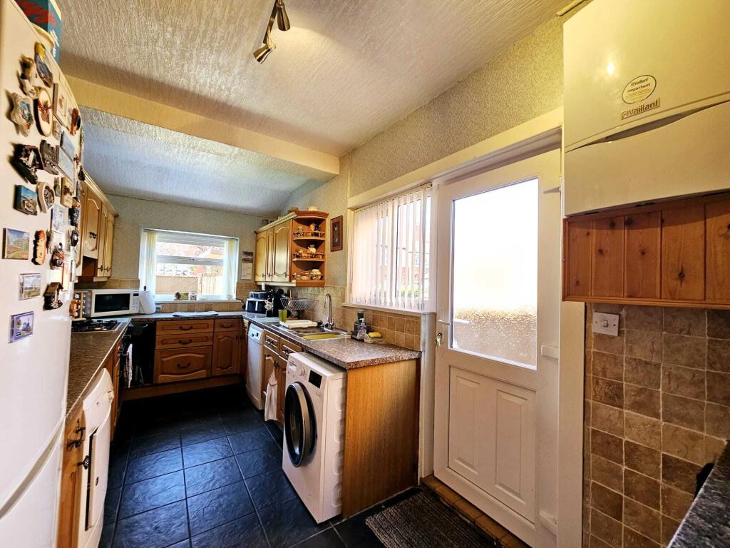 c82cc00e-e36c-4043-8c80-068d6877d9ff