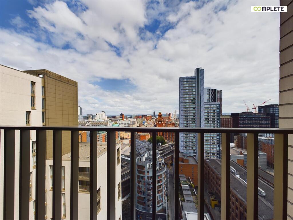 CAM01231G0-PR0057-STILL015