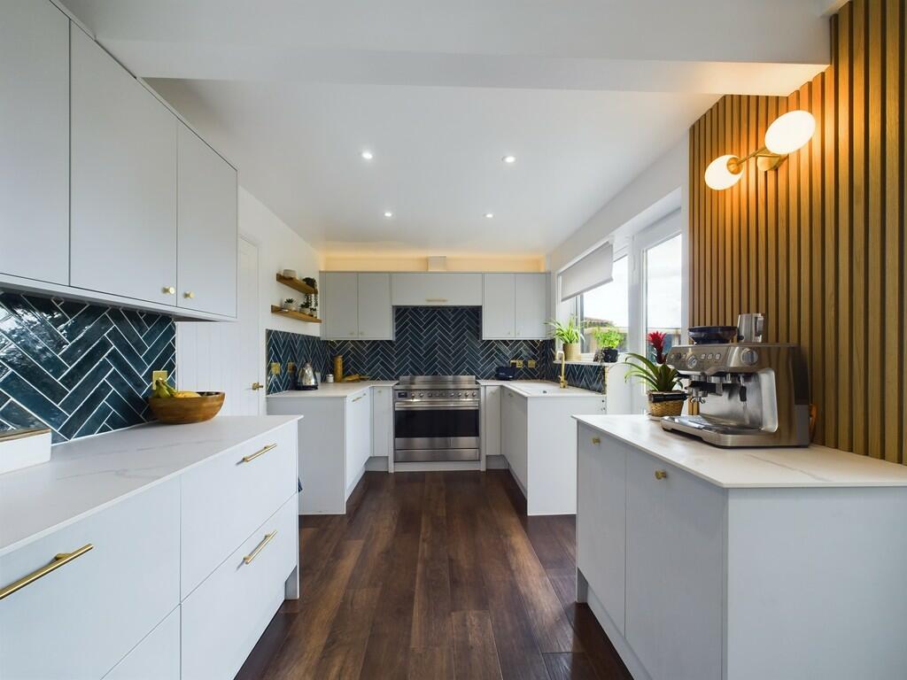 CAM01452G0-PR0084...