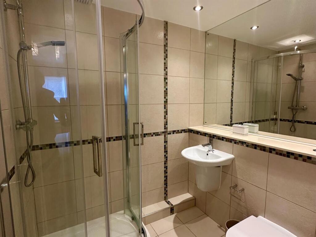 En suite.jpg
