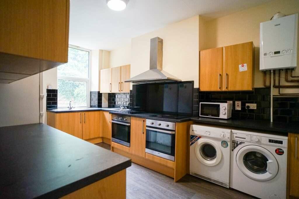 94_Harcourt_Road