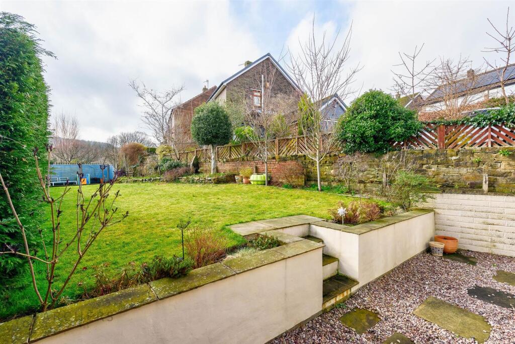 30HollinsLane(Exterior)(3of7).jpg