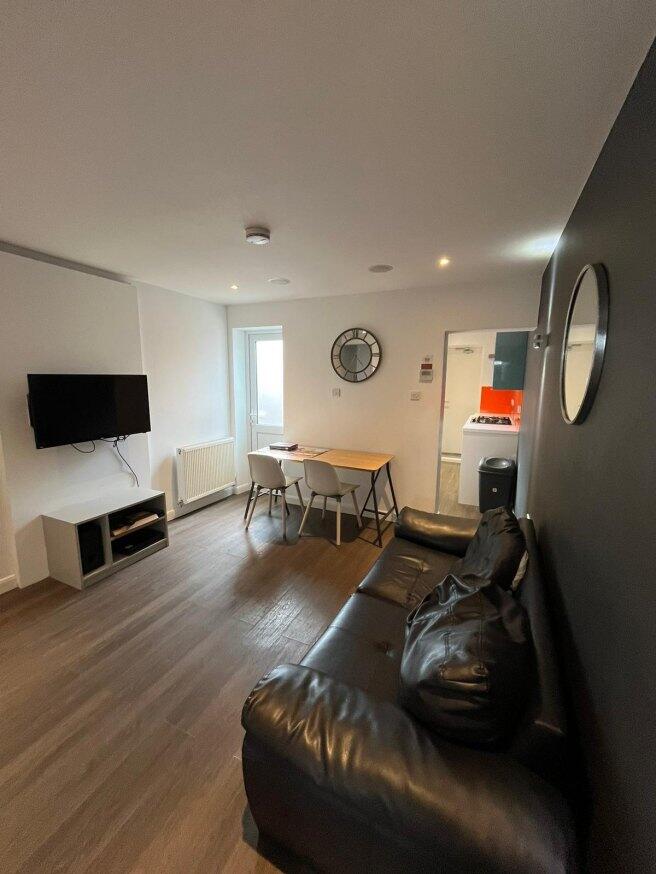 ashford-street-st4-2el-992571