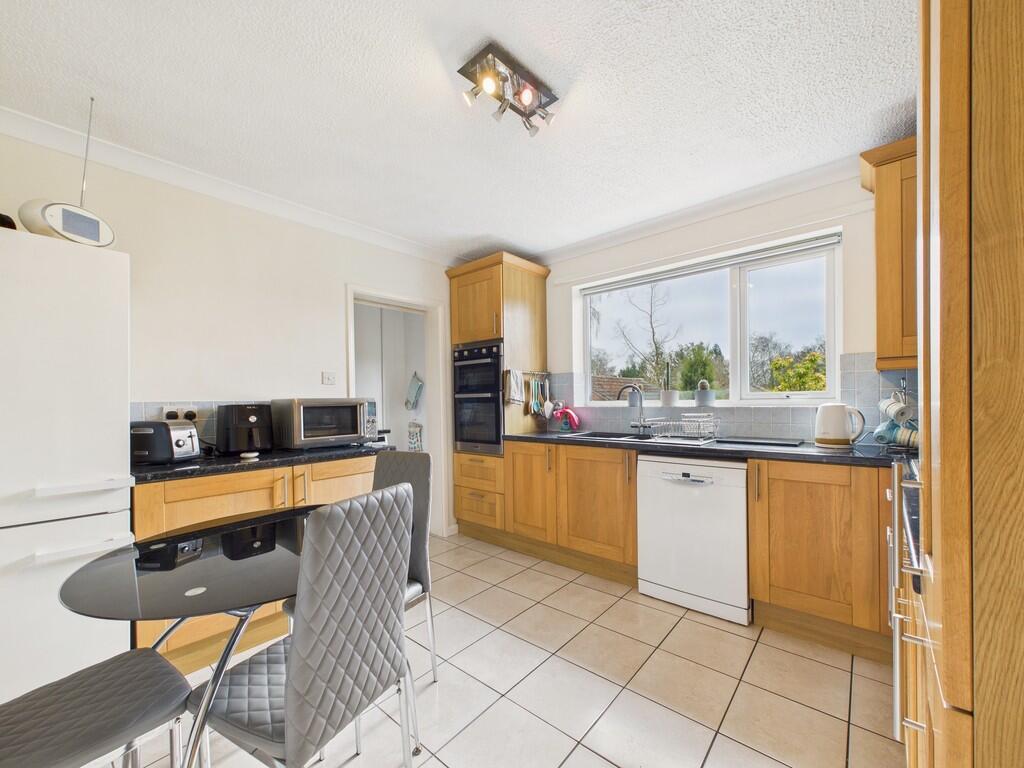 CAM04092G0-PR0047...