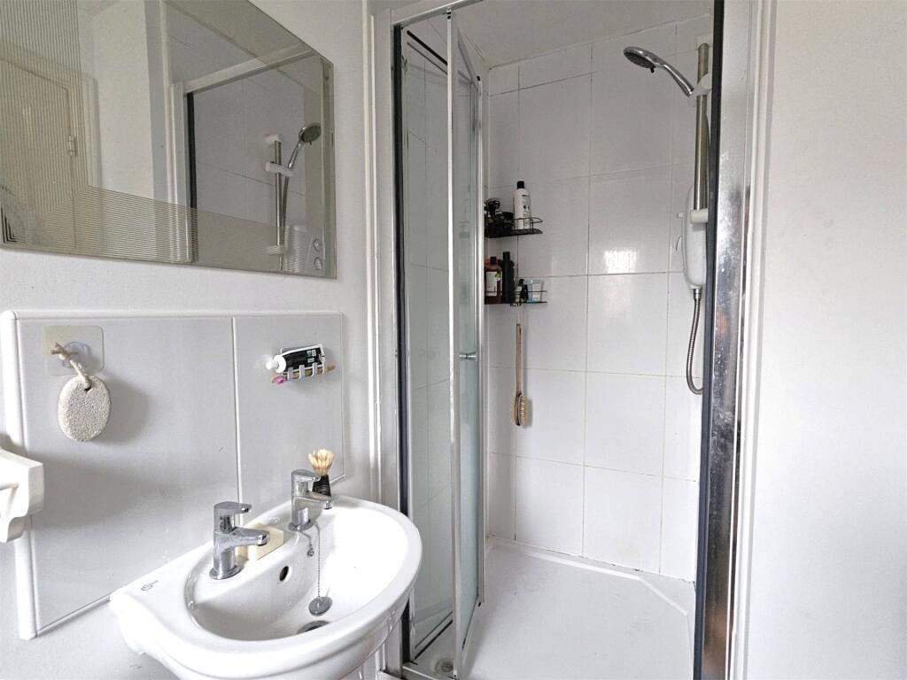 En Suite Shower
