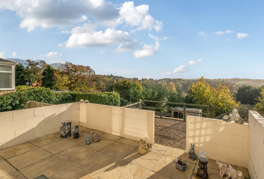 1372946-8-6900d3f...