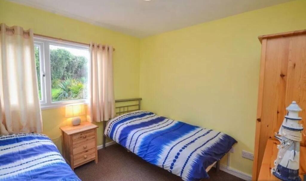 Bedroom 2.jpg