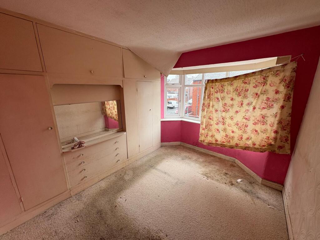 WhatsApp Image 2025-10-13 at 15.46.26 (5).jpeg