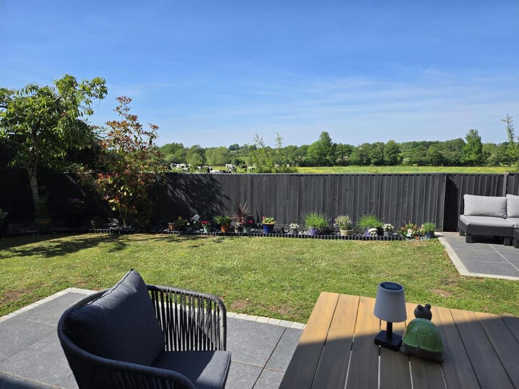 Garden2.JPG