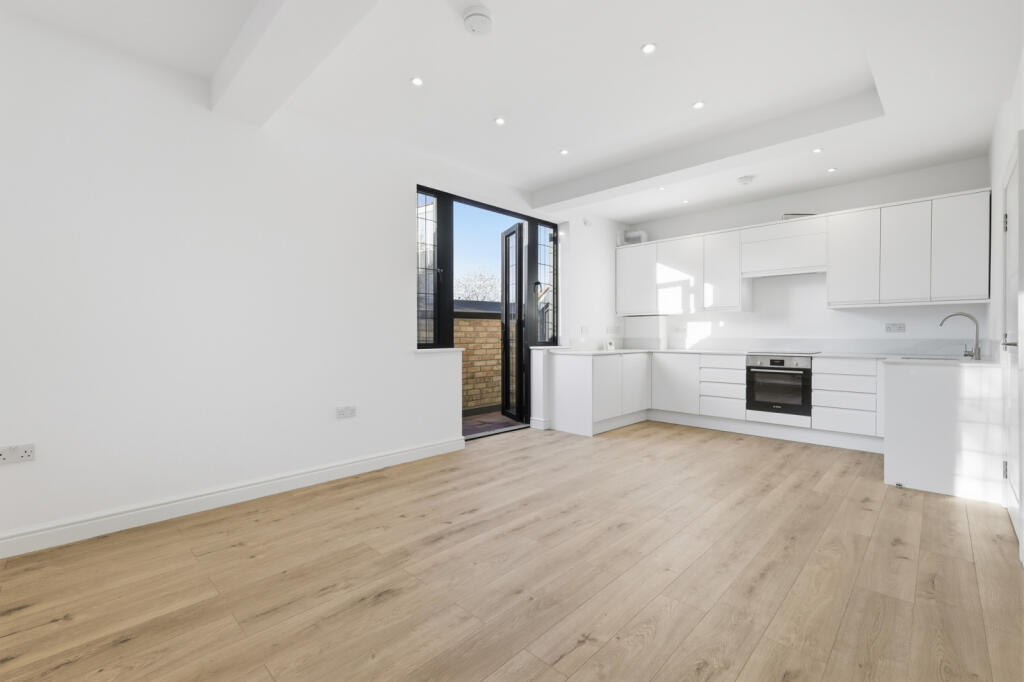 Reception / Kitchen - Diner